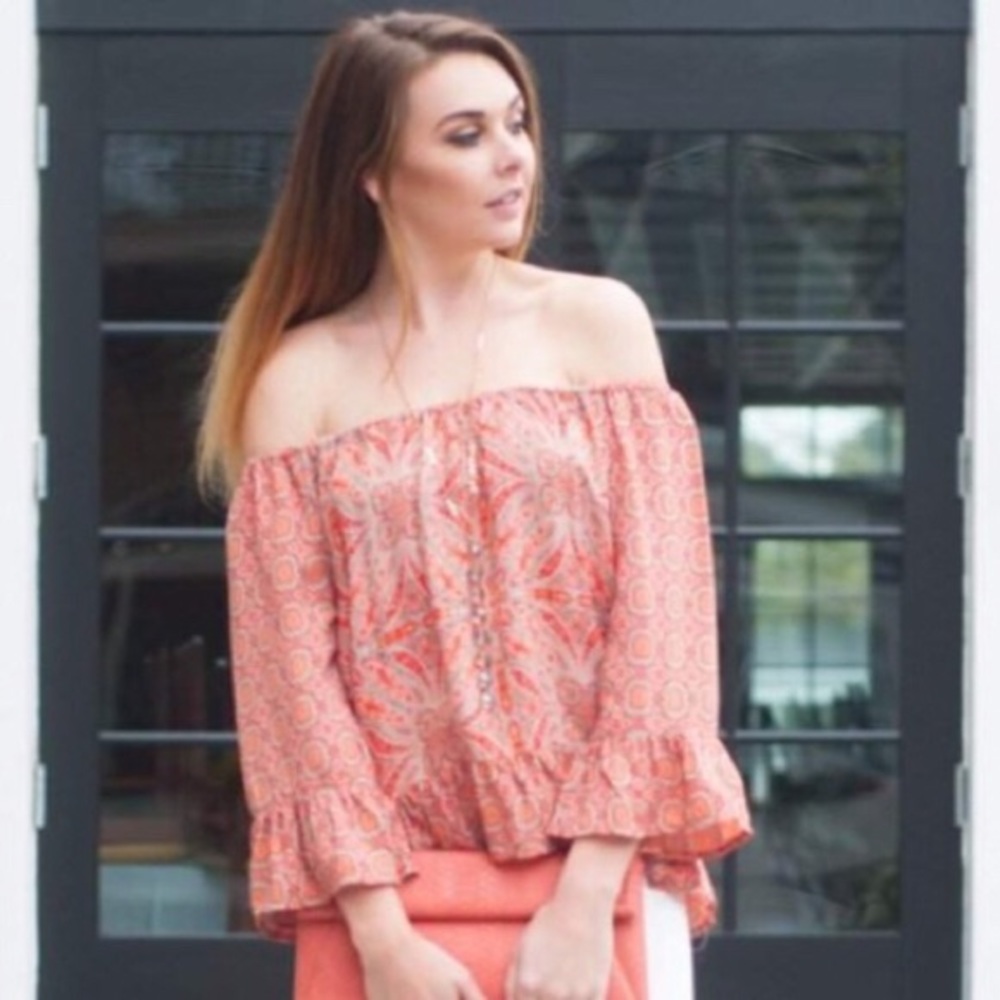 Sanctuary Off The Shoulder Bell sleeve Top LIKE NEW